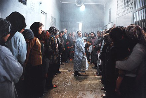איראן צדיקות בחוץ זונות בפנים-לקראת המלחמה עם איראן וגרורותיה . Garchak-prison-500