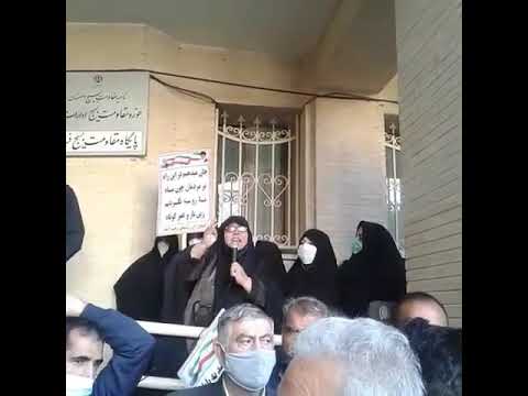 اصفهان خروش یکی از زنان معترض در تجمع کشاورزان ۹۹۱۰۳۰