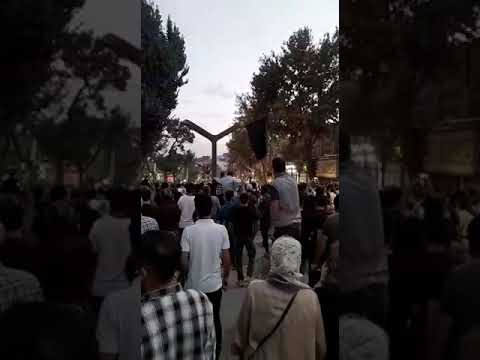 سنندج - تیراندازی نیروهای سرکوبگر به سوی معترضین در سنندج- ۲۷ شهریور