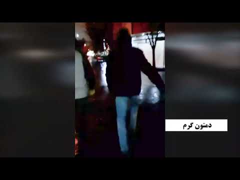 رژه جوانان مجاهد و قیام‌آفرین در منطقه تهرانپارس با شعار دموکراسی آزادی با مریم رجوی