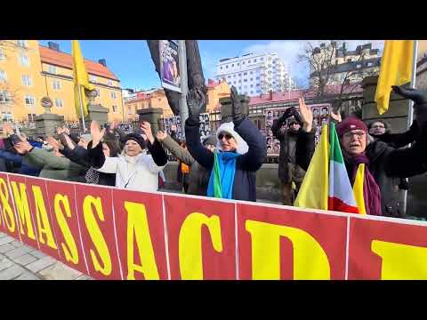 تظاهرات هموطنان و اشرف‌نشانها مقابل دادگاه استکهلم