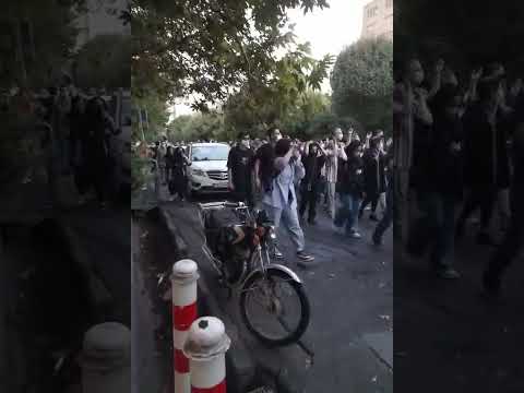 تهران ادامه‌ی اعتراضات به قتل مهسا_امینیمرگ بر دیکتاتور
