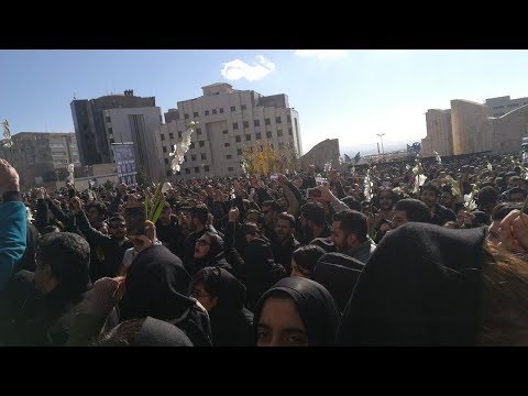 Iran: Tehran Science and Research University students holding massive protest gathering