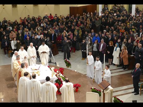 Maryam Rajavi at the Christmas Eve mass at Tirana’s Saint Paul Metropolitan Archdiocese