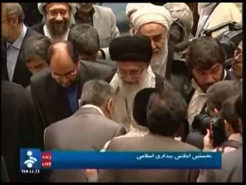 A Lovely Kiss From Hadi al-Ameri to Ali Khamenei!
