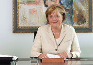 Merkel raises Iran sanctions in UAE talks