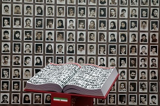Tribute to victims of Iran's 1988 massacre