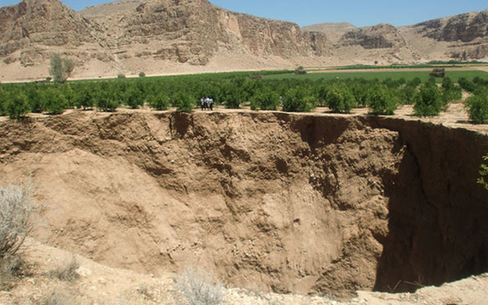 Iran Regime Cannot Handle Environmental Crisis