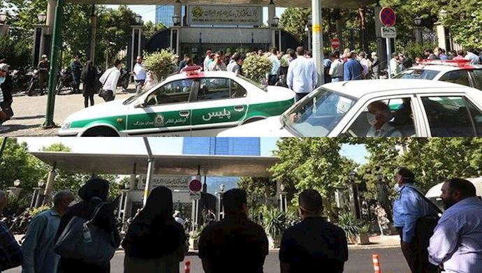 Investors-rallying-outside-the-Iranian-regime’s-Central-Bank-in-Tehran-Iran