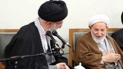 Ali-Khamenei-and-Mohammad-Yazdi-former-head-of-the-Iranian-regimes-judiciary
