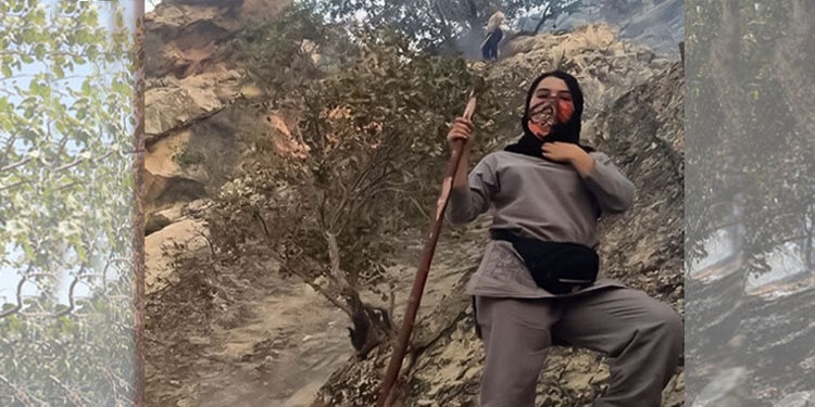 Women-fight-forest-fires-with-bare-hands-in-at-least-2000-points-in-Iran