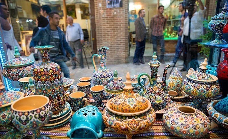 A bazar in Taleqan city in Alborz Province, Iran. Alborz Province Deputy Governor said yesterday that more than 1000 people have died due to Coronavirus in the Province, since September 22. MEK sources report that the total Coronavirus death toll in Alborz Province has reached 4,490