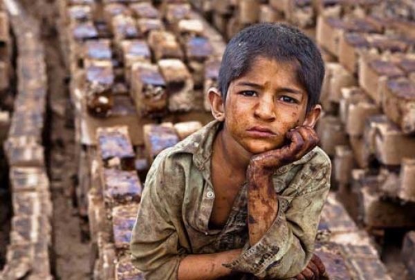 Iran-children-poverty-04122020