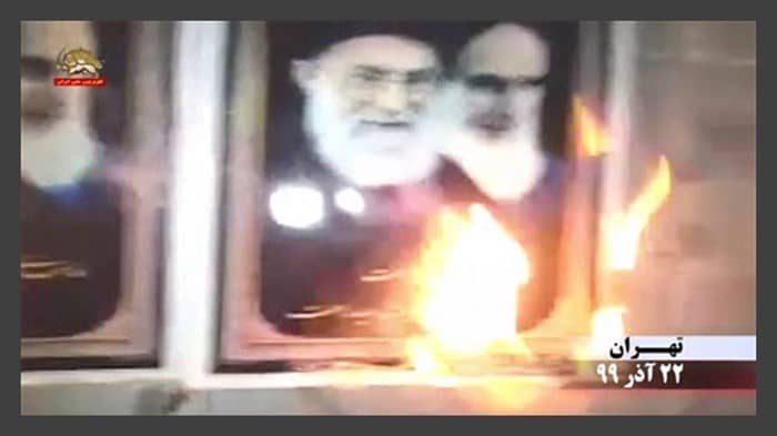 Tehran – Torching pictures of Khamenei and Khomeini – December 12, 2020