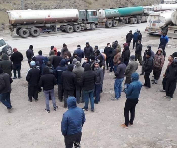 Fuel tanker drivers protest in Choman, Iran
