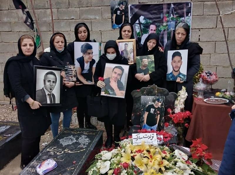 On the occasion of the birthday of Omid Rezaei, one of the November 2019 Protests’ victims, his family and several other victims’ families gathered on the tomb of Omid in Karaj
