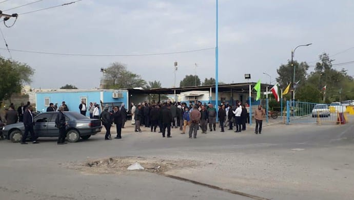 Mahshahr Petrochemical personnel and workers hold a rally - February 8, 2021