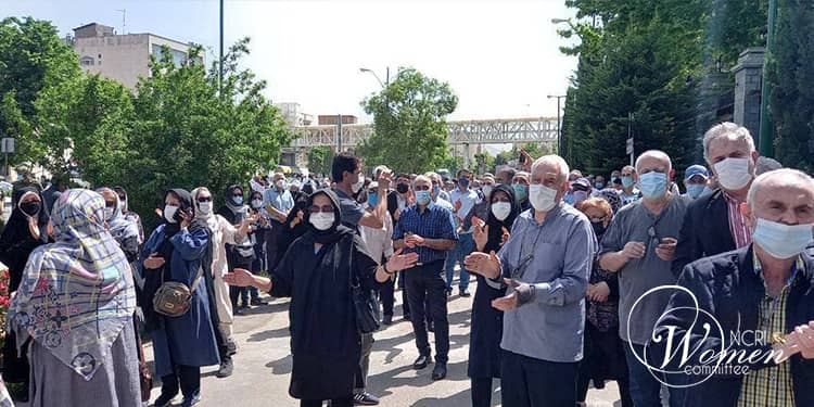 Retirees protest in Tehran, Iran