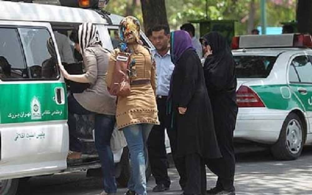 Iran-women (1)