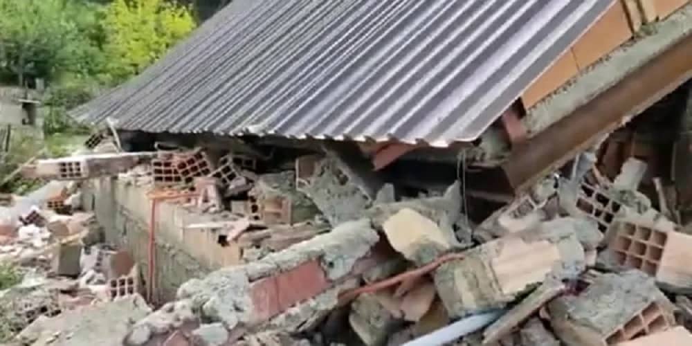 State-forces-demolish-homes-of-three-Iranian-Bahais-in-N-Iran