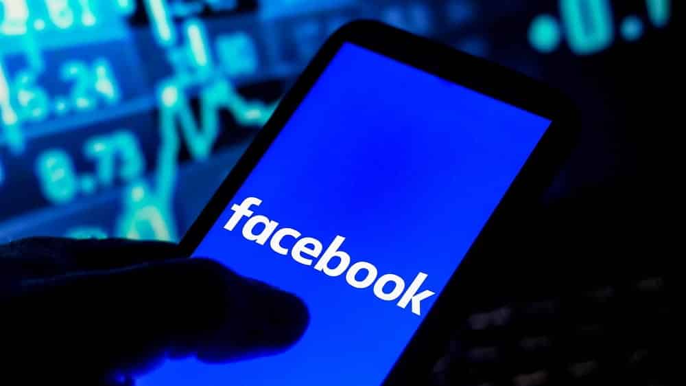 facebook-removes-propaganda-networks-linked-to-military-min