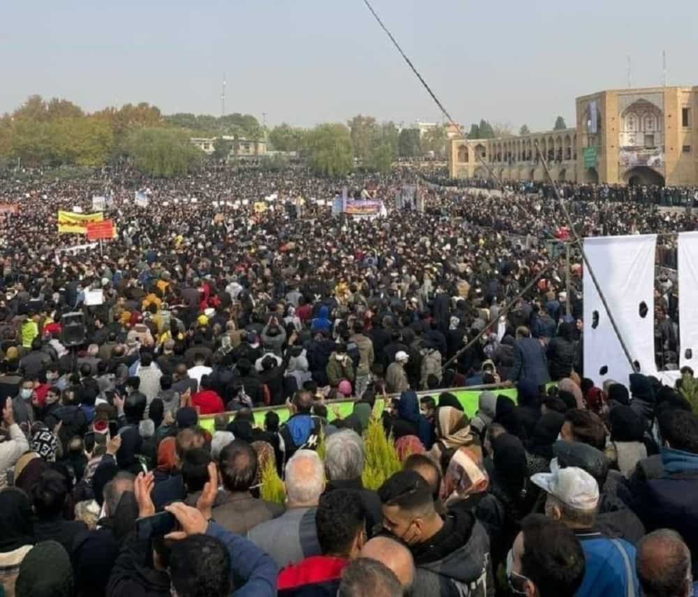 iran-isfahan-zayandehrud-protest-19112021-min