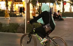 Iran-women-riding-bicycle