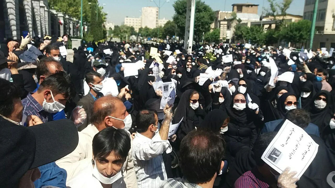iranian-teachers-protest