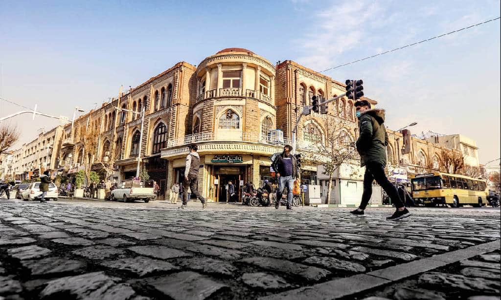 iran-tehran-lalezar-street