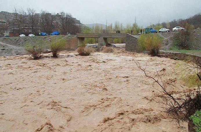 iran-floods-01