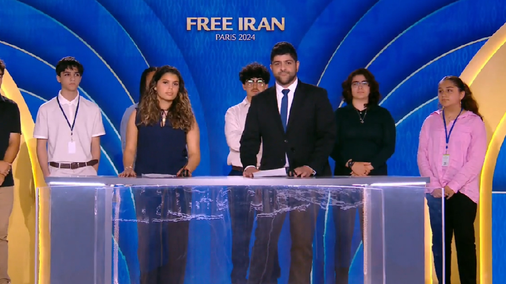 PMOI Supporter Behrang Borhani gave a speech in support of the Iranian people and their Organized Resistance (NCRI and PMOI) led by Mrs. Maryam Rajavi for a free, democratic, non-nuclear republic of Iran.
