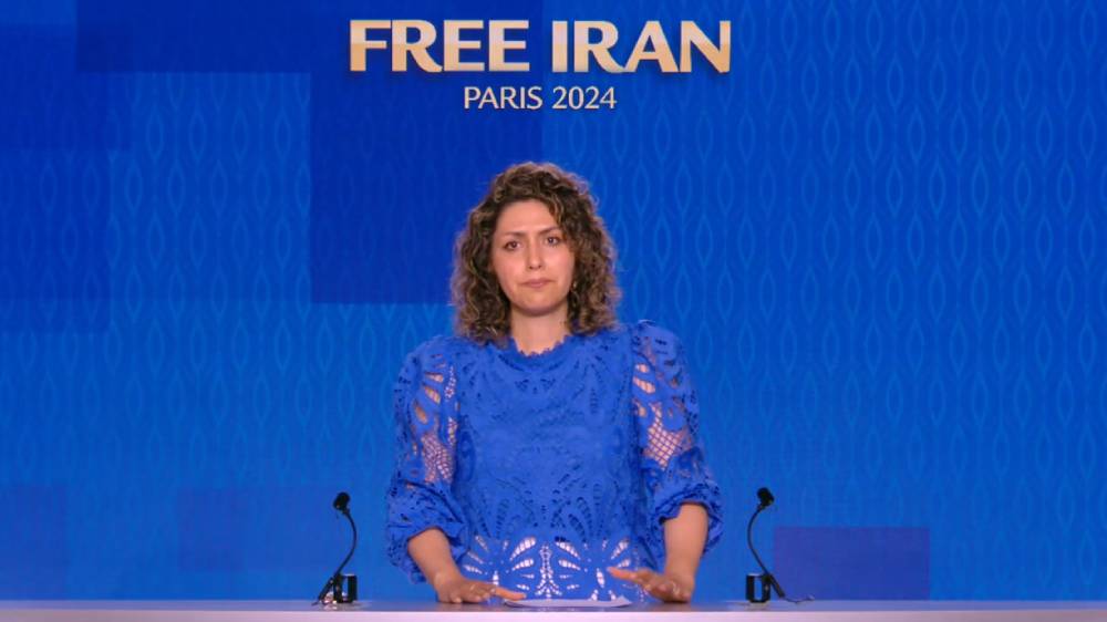 PMOI supporter Amineh Qaraee shared her heartbreaking memories of her late father--executed during the 1988 massacre of political prisoners in Iran--and commended Mrs. Rajavi's steadfastness efforts to hold the mass crime's perpetrators to an international trial.