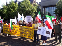 Rally in The Hague in support of Iranian students 