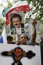 Iran-USA: Iranians rally against Ahmadinejad in front UN Headquarters in New York