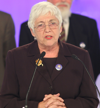 Baroness Joyce Gould speaking in the gathering of more than 70,000 Iranians in Paris on June 28, 2008