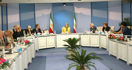 Iran: Delegates from Europe, Canada and Australia meet with Maryam Rajavi