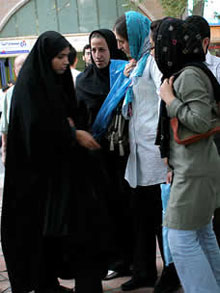 iran-women-police150