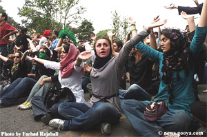 Iran: Large number of women arrested on July 9