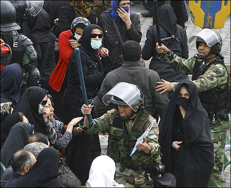 Iranian regime's Guards an ati-regime protest