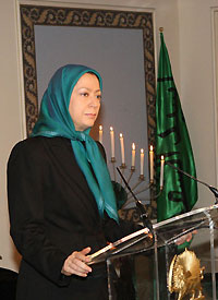 During a ceremony on Sunday December 27, 2009 at her residence north of Paris, Mrs. Maryam Rajavi, President-elect of the Iranian Resistance, lauded the Iranian people’s courageous uprising on Ashura.