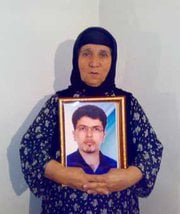 Mother of executed teacher thanks Iranians and protestors for denouncing executions
