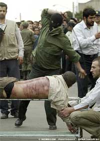  Iran: Public flogging, People watch in disbelief 