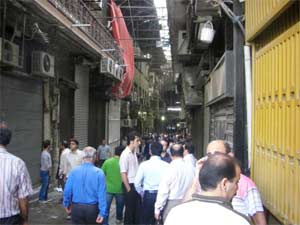 Iran: 10th day of strike bazaar 