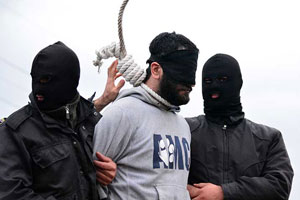 hanged-qaemshahr-iran-20141120