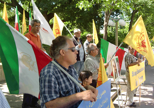 Supporters of the PMOI in Ottawa protest executions in Iran