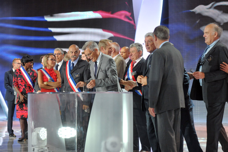 French elected officials address Iran Freedom rally