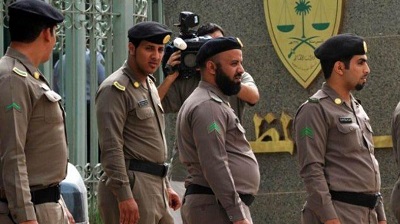Saudi-court-and-police-400