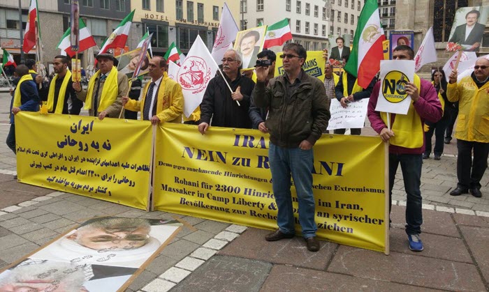 iranians-in-austria-rally-no2-rouhani-3