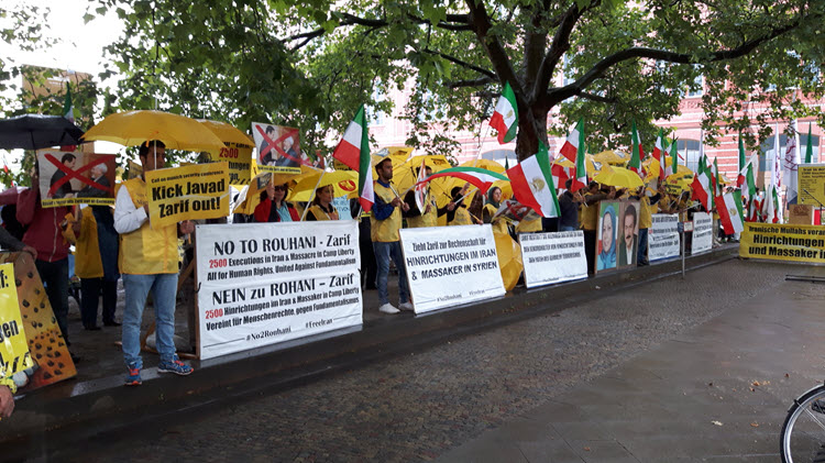 iranians-in-germany-protest-12