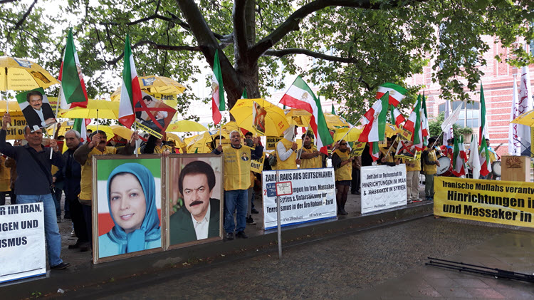 iranians-in-germany-protest-14